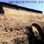 Крепостная стена 2 Окольного города у Ольгинского моста