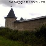 Дорожка к Изборской башне