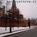 Вид на Троицкую башню со стороны Средней Арсенальной (Граненой)башни