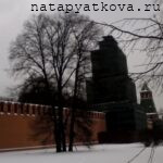 Вид на Тайницкую башню на реставрации