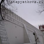 Вид на Саввинскую башню со стороны Напрудной башни