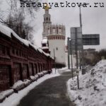 Стена Новодевичьего кладбища и Чеботарная башня