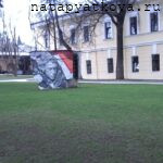 Арт -объект 1 на стенах бомбоубежища на территории Нижегородского Кремля